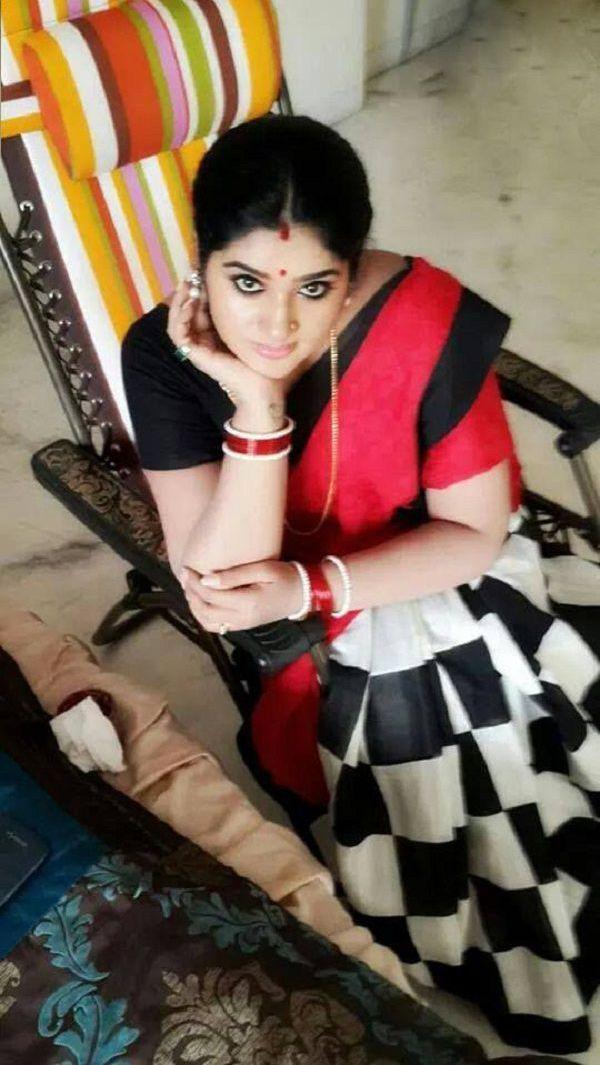 Side Actress Shailaja Priya Hot in Saree Pics