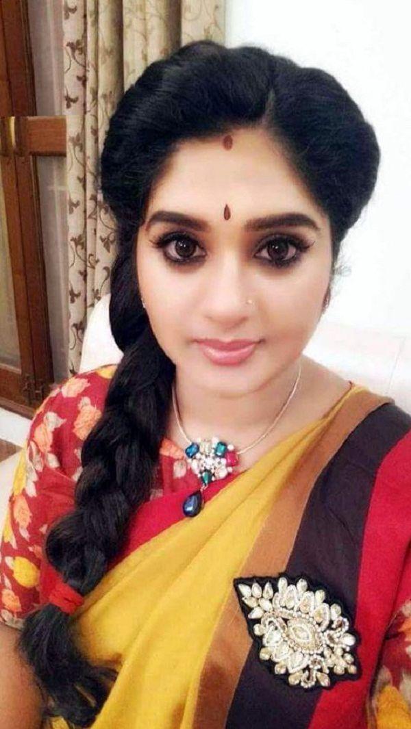 Side Actress Shailaja Priya Hot in Saree Pics