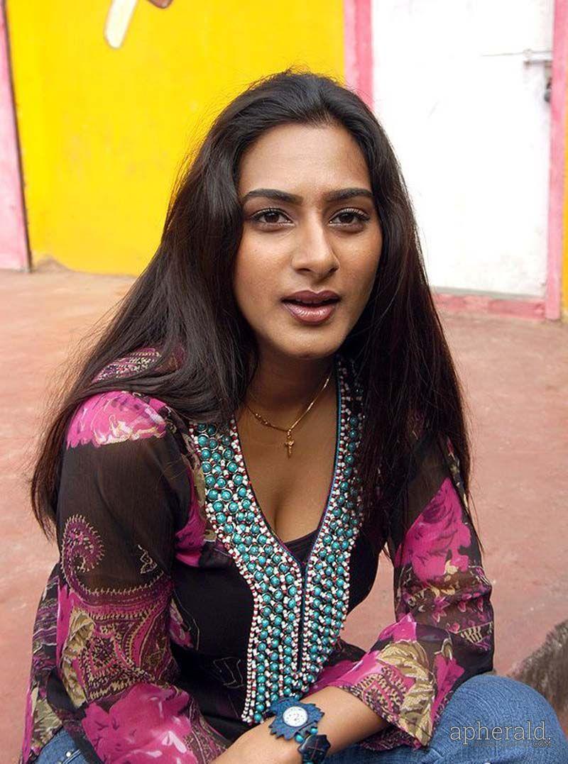 Side Actress Surekha Vani Photos