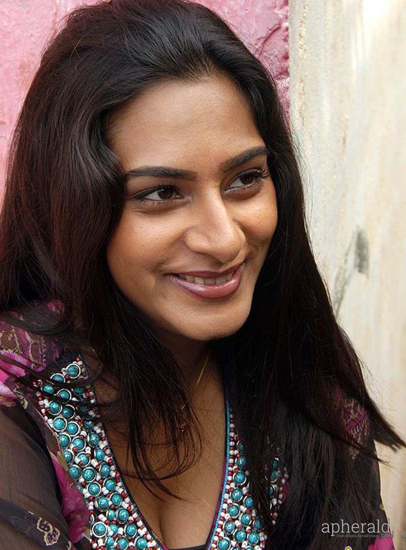 Side Actress Surekha Vani Photos