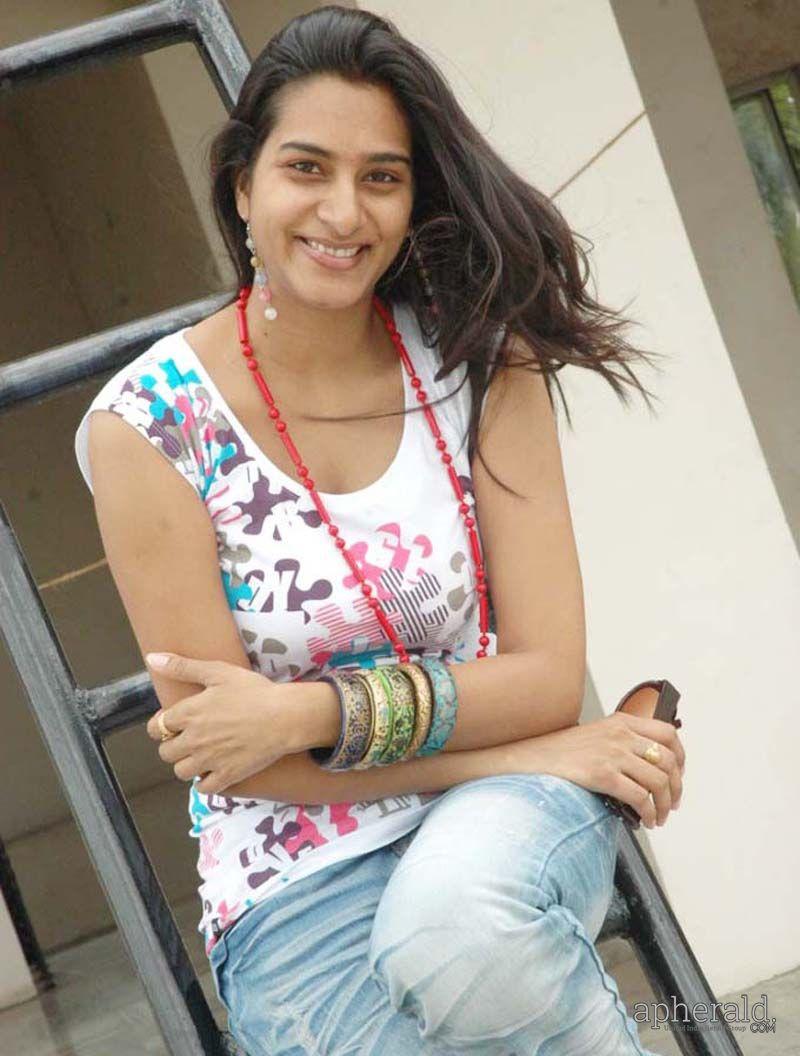 Side Actress Surekha Vani Photos