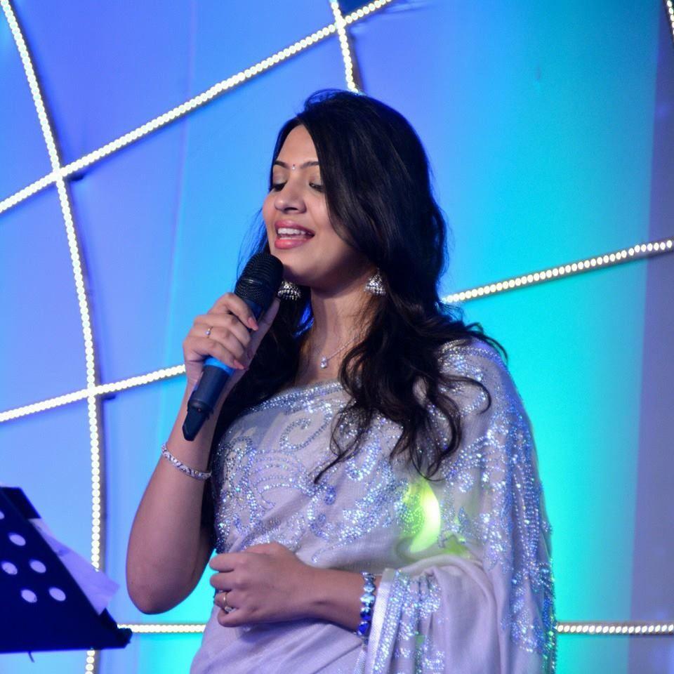 Singer Geetha Madhuri New Photos