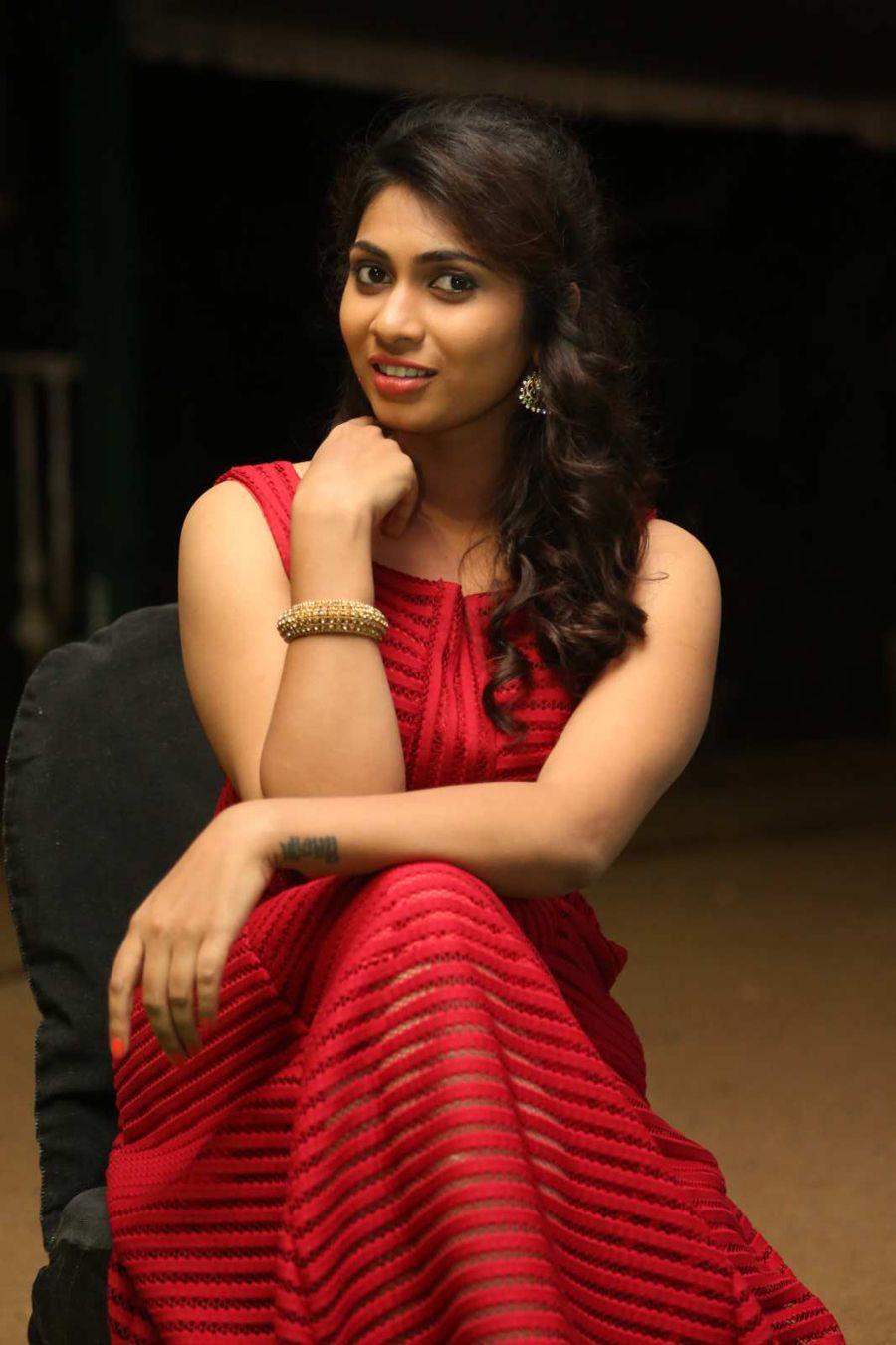 Siri Sri Latest Stills