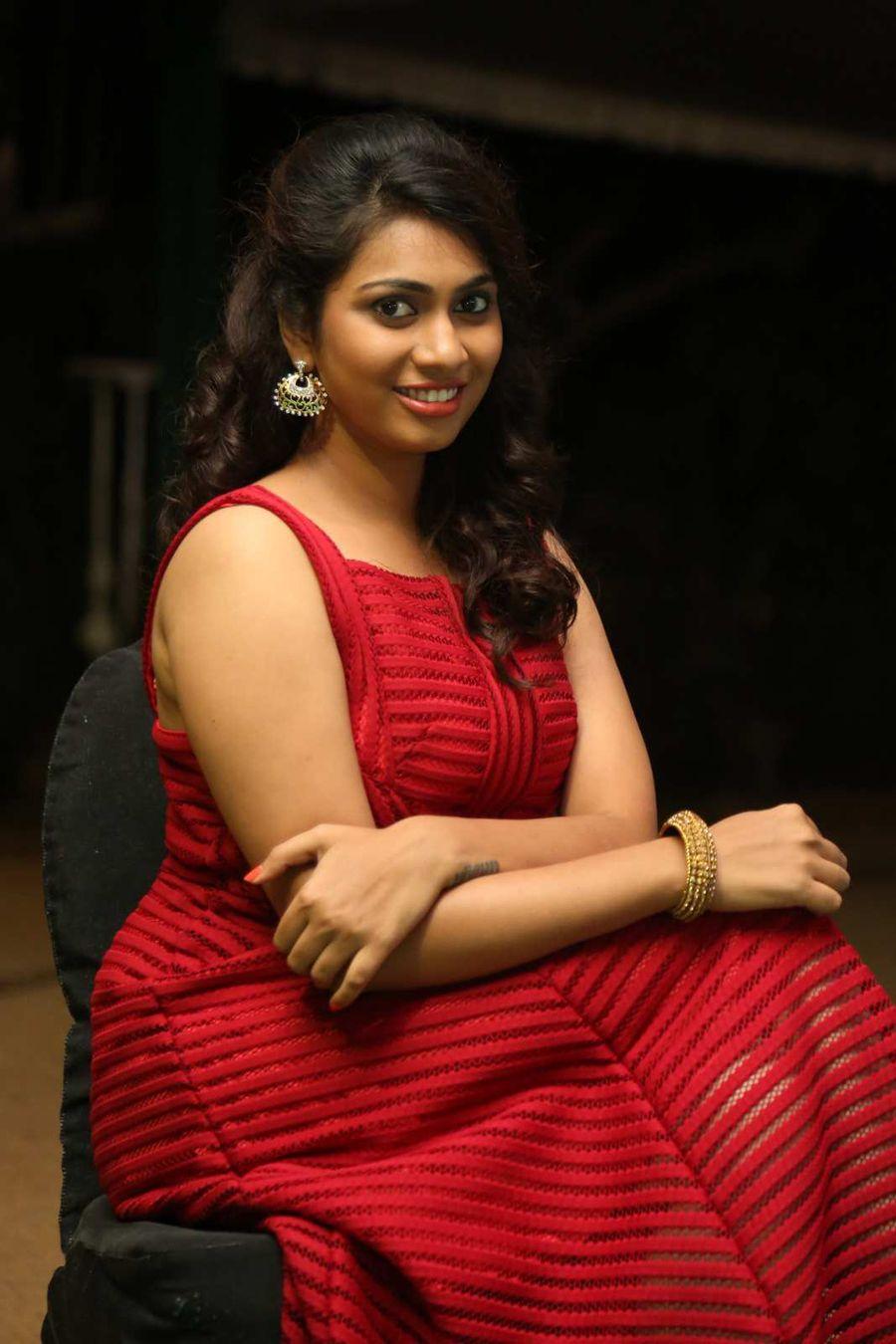 Siri Sri Latest Stills