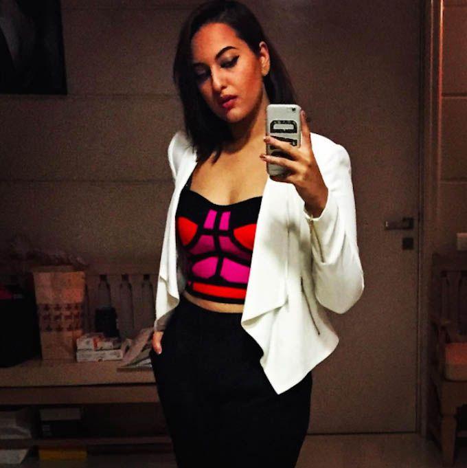 Sonakshi Sinha Sexy Photos