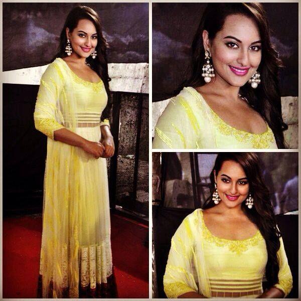 Sonakshi Sinha Sexy Pics