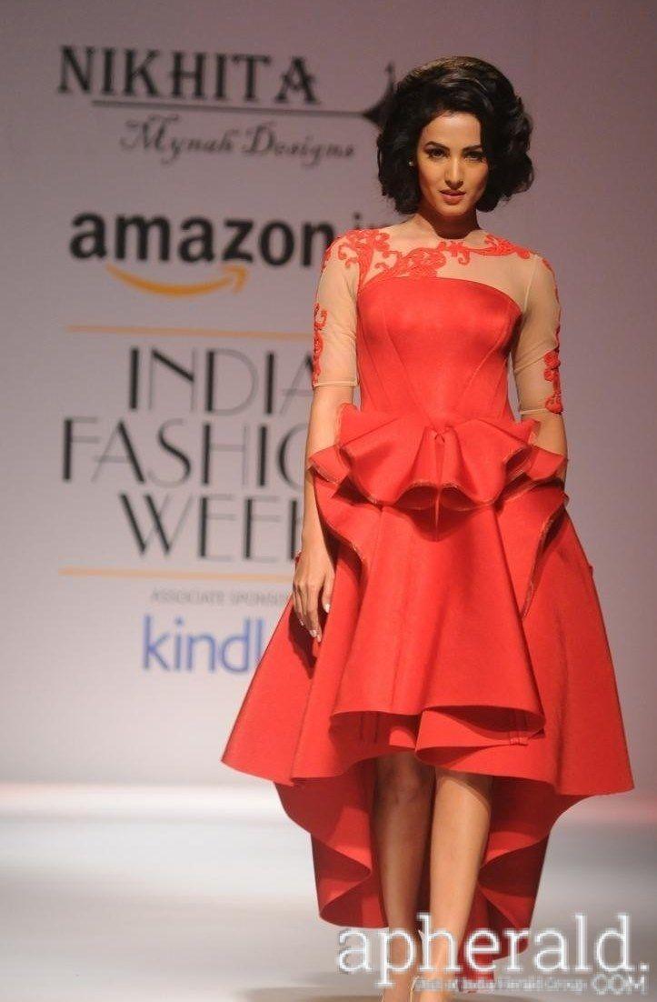 Sonal Chauhan Ramp Walk