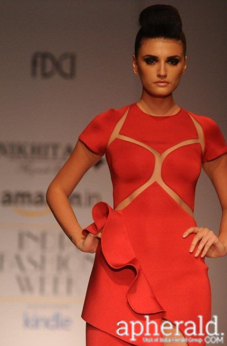 Sonal Chauhan Ramp Walk
