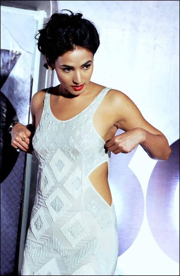 Sonal Chauhan Beautiful Photos