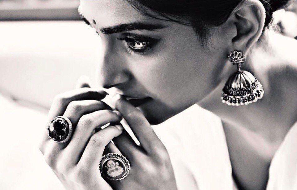Sonam Kapoor Sexy Cute Photoshoot