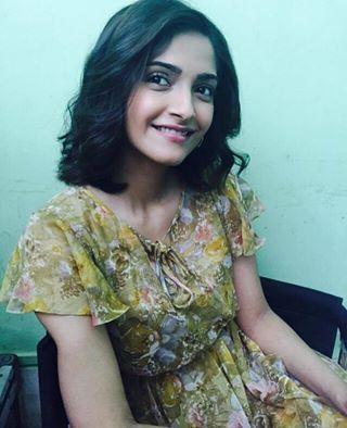 Sonam Kapoor Sexy Cute Photoshoot