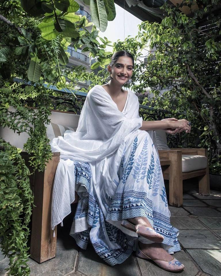 Sonam Kapoor Sexy Cute Photoshoot