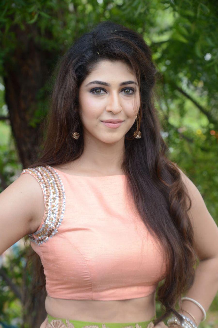 Sonarika at Vishnu New Movie Opening