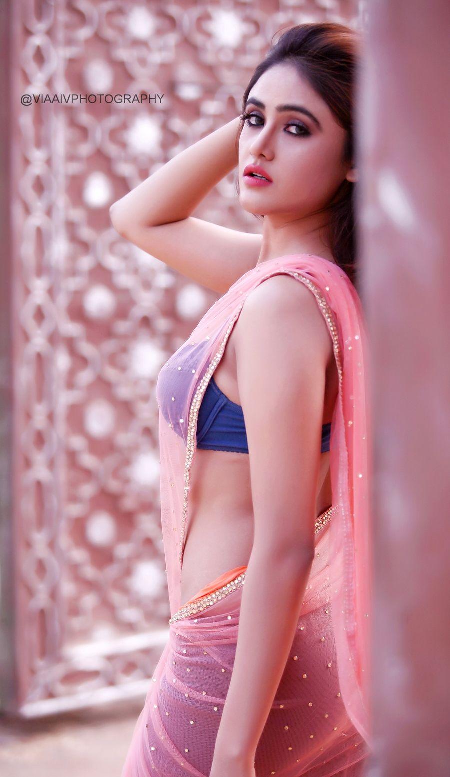 Sony Charista Glam Stills