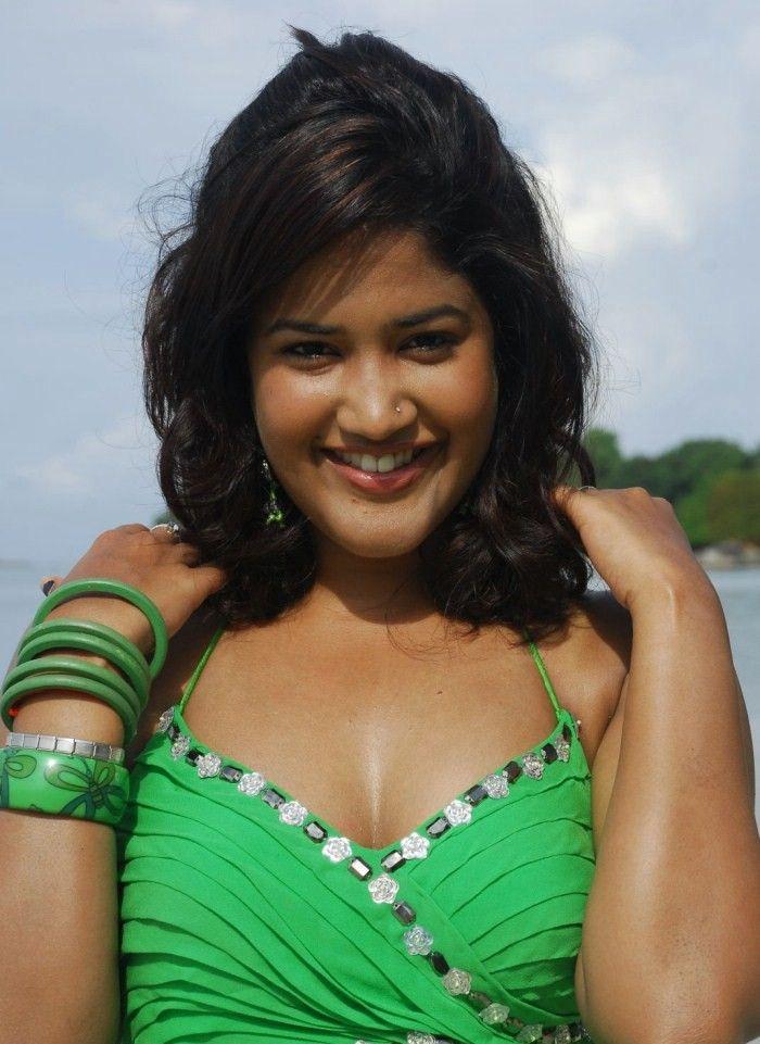 Soumya Bollapragada Hot Pics