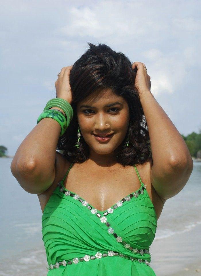 Soumya Bollapragada Hot Pics