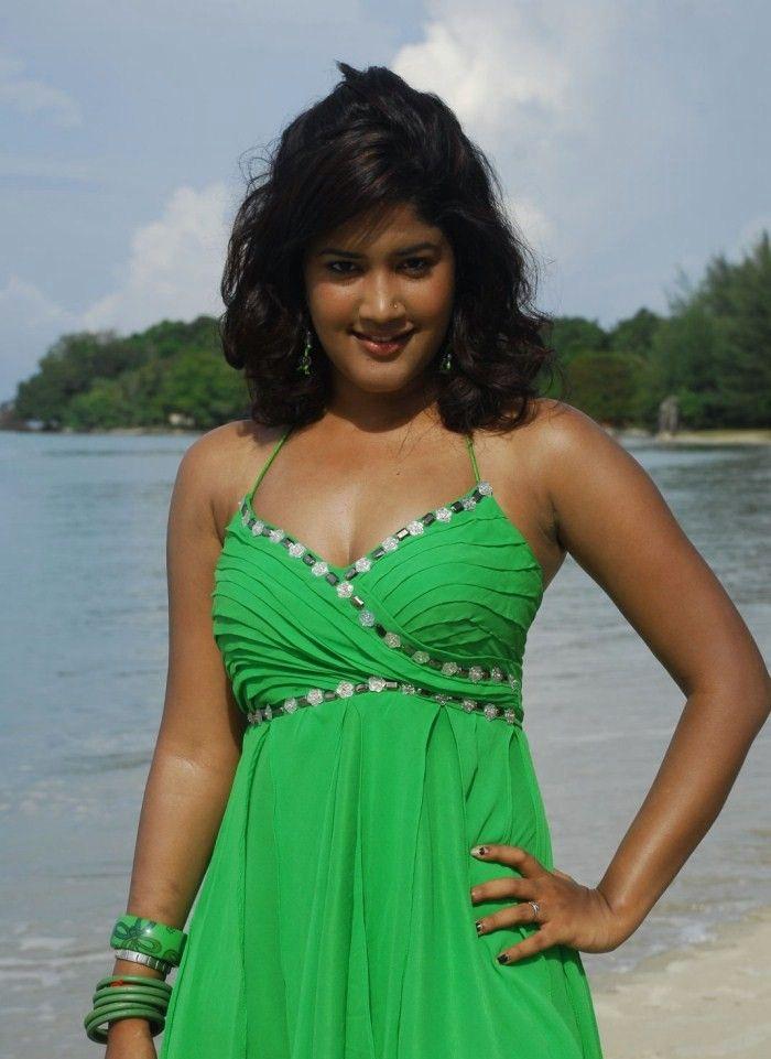 Soumya Bollapragada Hot Pics