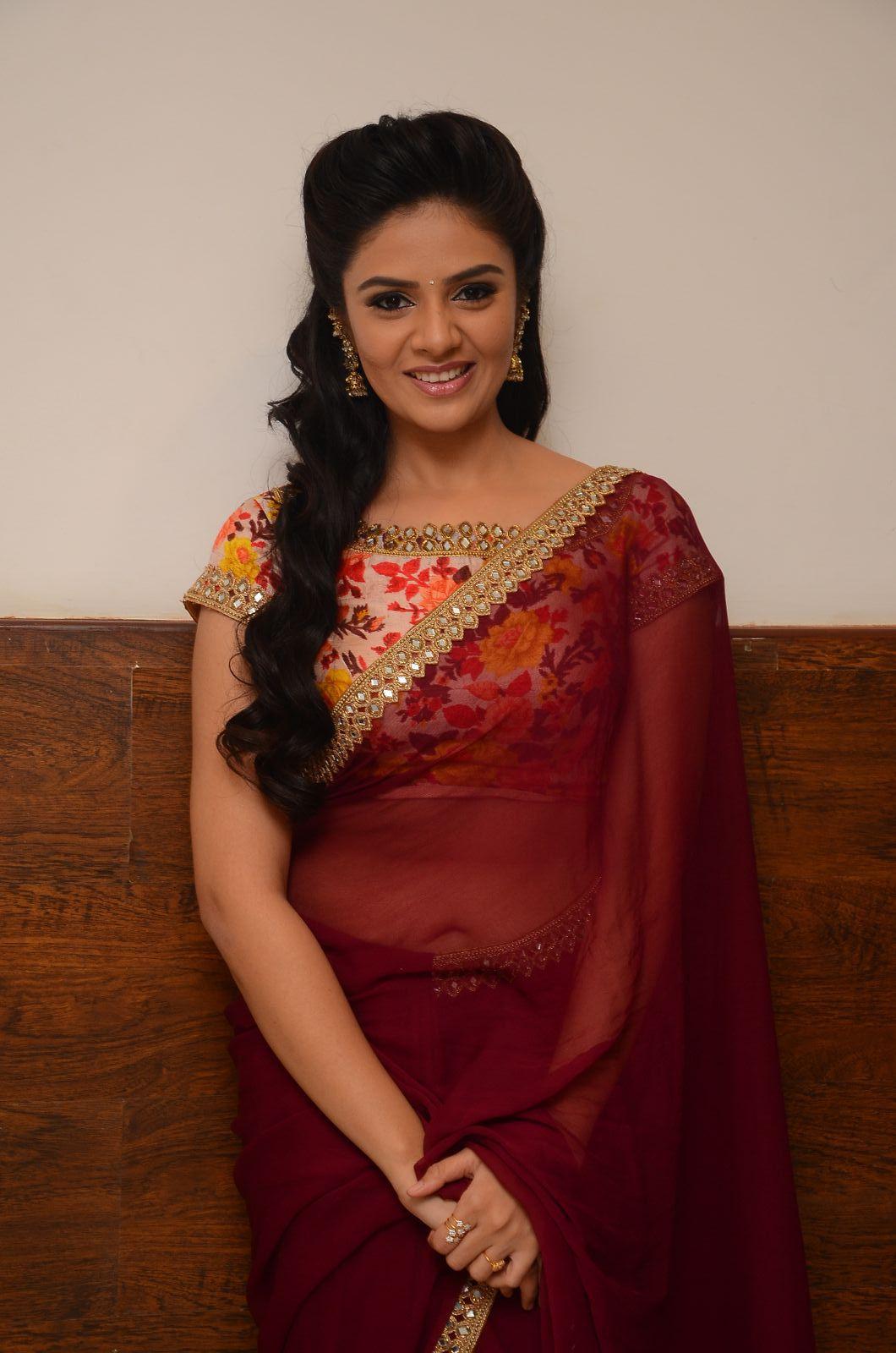 Srimukhi Pretty Saree Stills