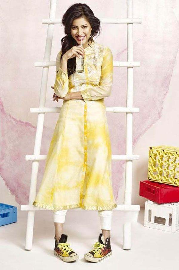 Sruthi Hasan Rare Hot Pics