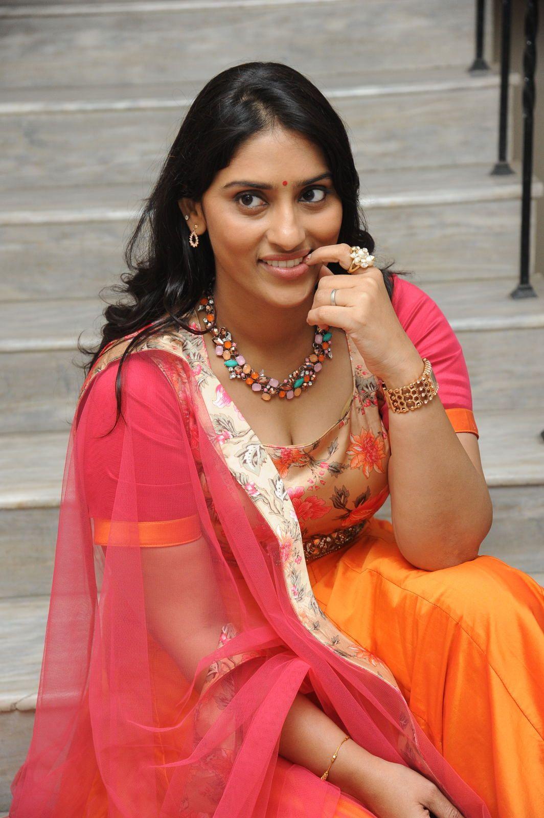 Sudha Sri Spicy Photos