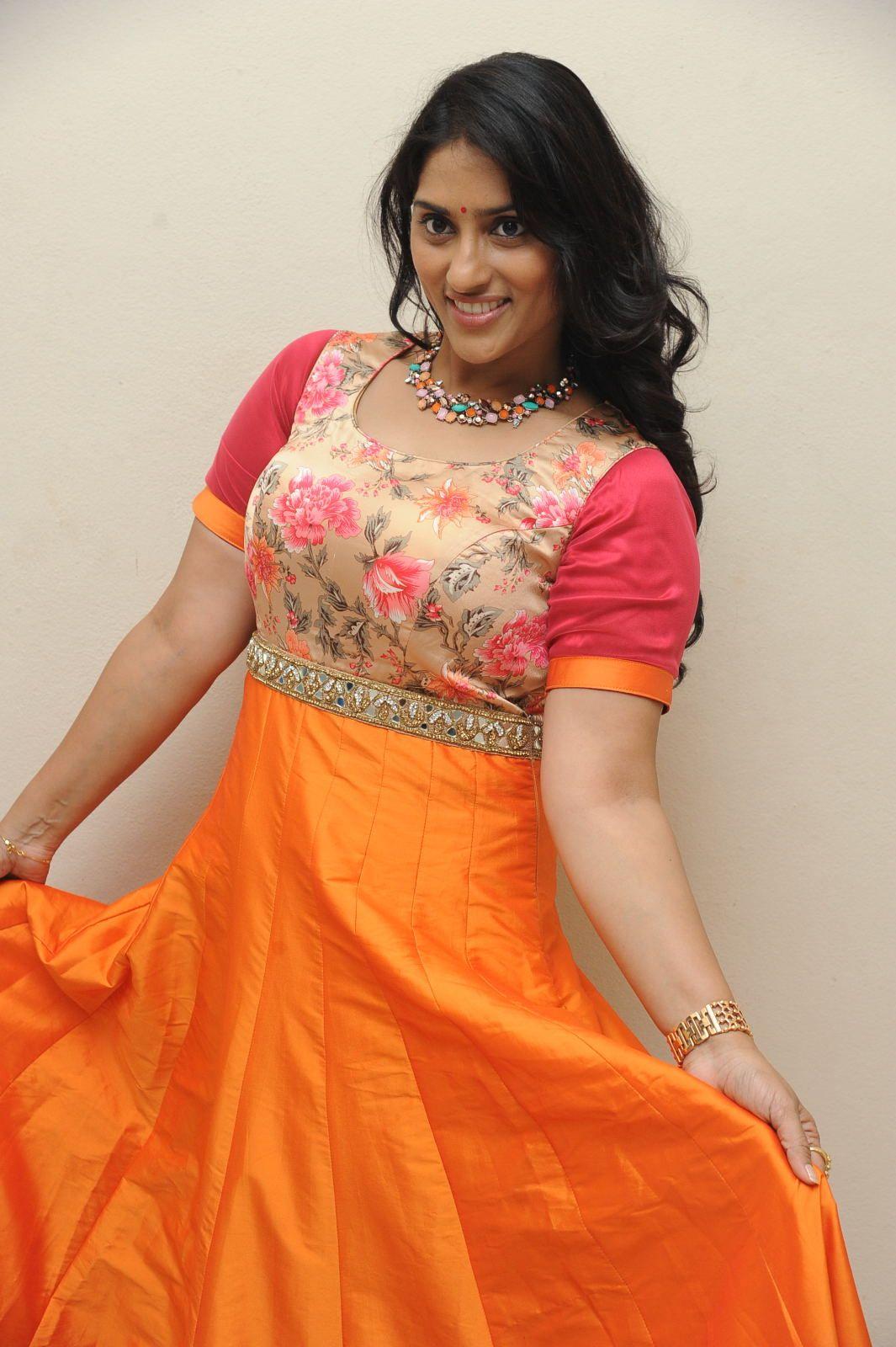 Sudha Sri Spicy Photos