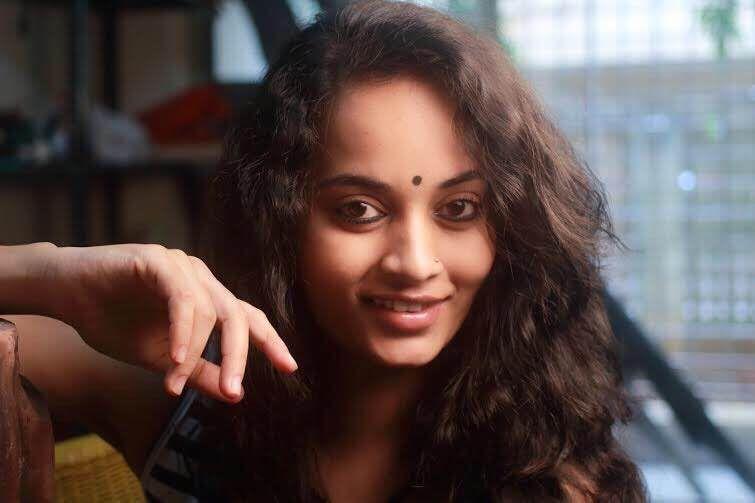 Suja varunee Sexy Pics