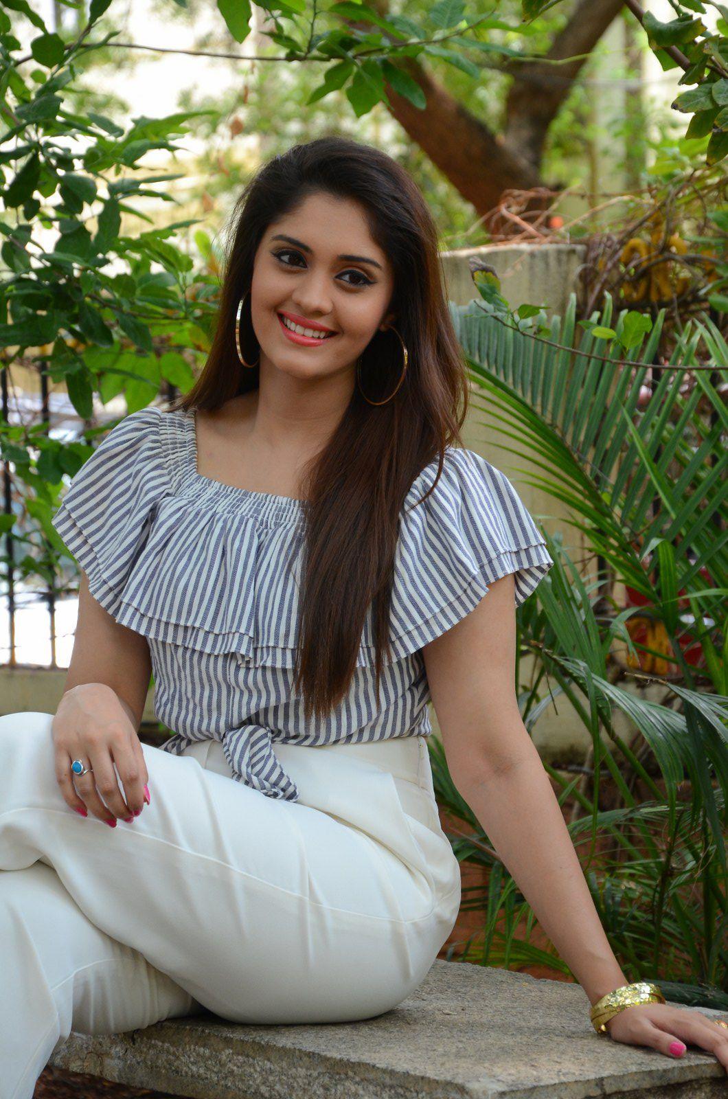 Surabhi Cute Sexy Pics