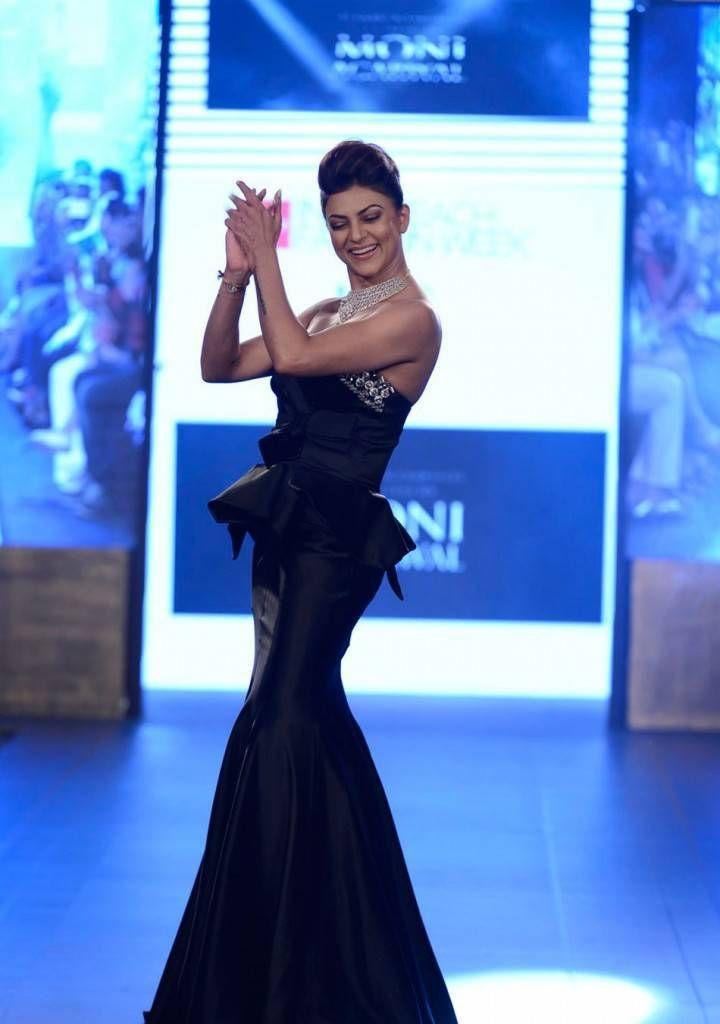 Sushmita Sen Ramp Walk Stills At IBFW