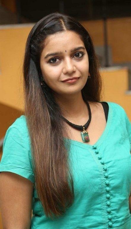 Swathi Reddy New Photo Pics