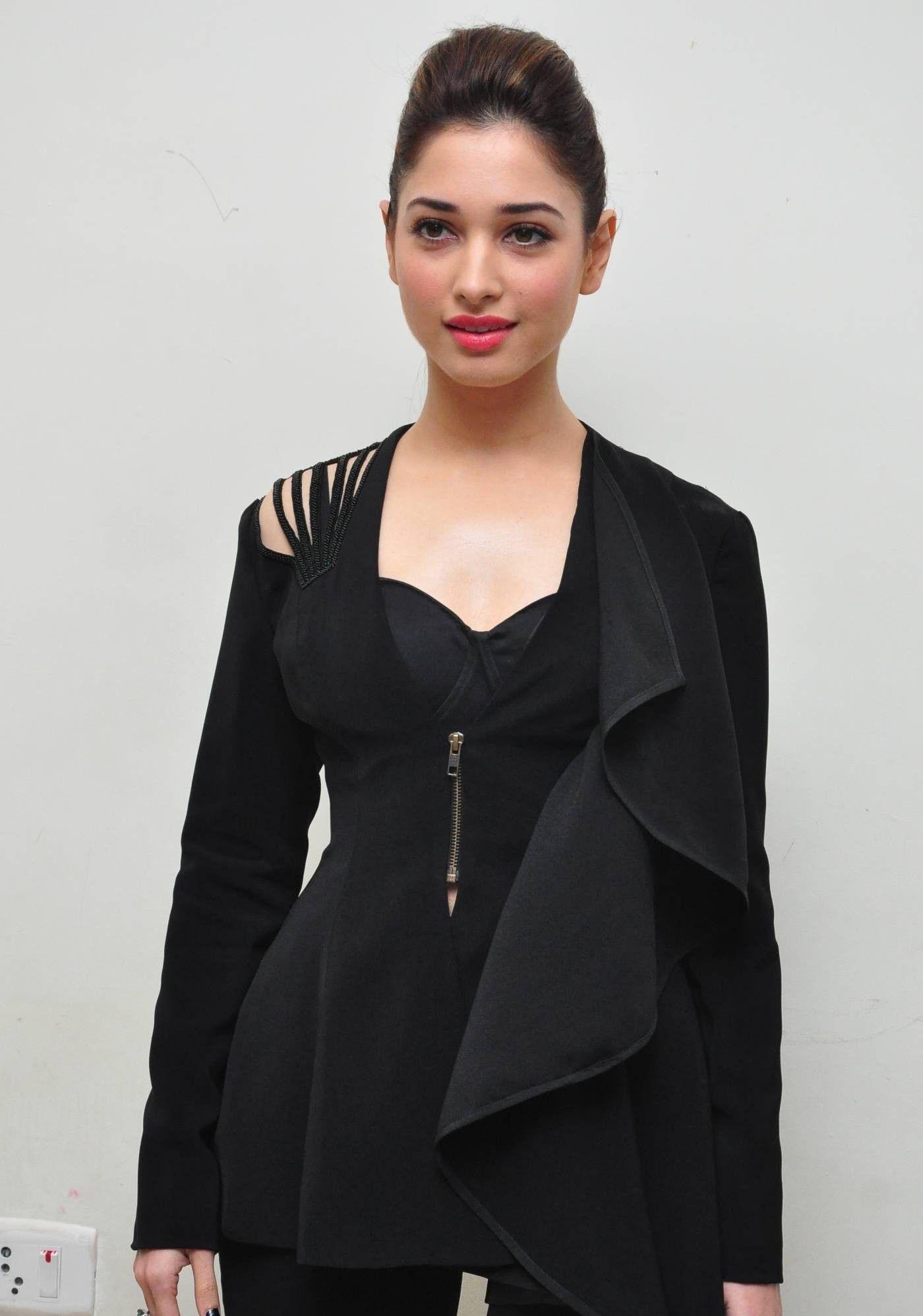 Tamanna Stills At Bengal Tiger Audio Launch