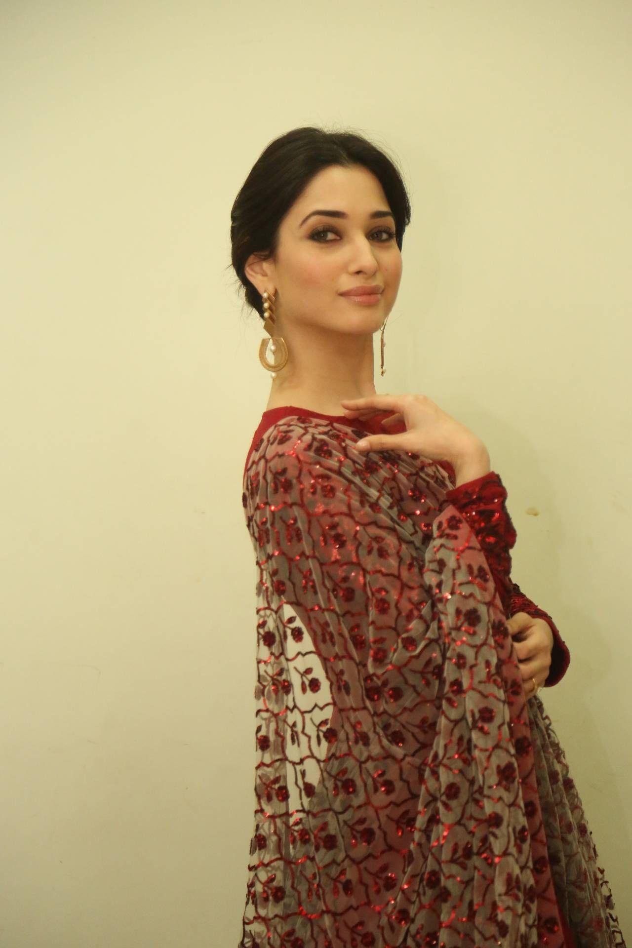 Tamannaah Bhatia Cute Stills