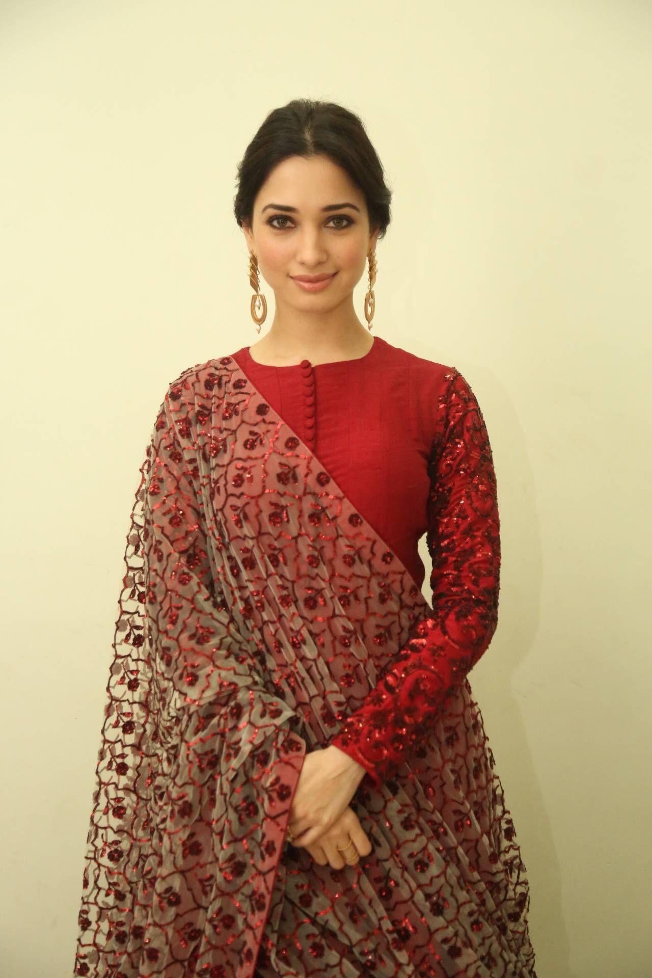 Tamannaah Bhatia Cute Stills