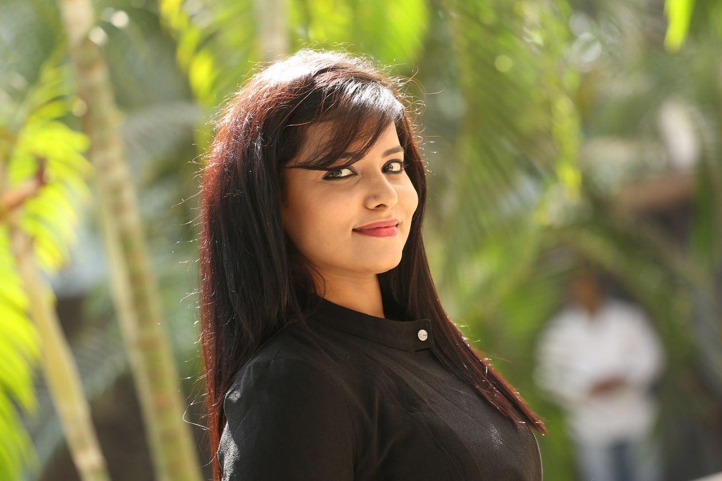 Tanuja Naidu Beatutiful Stills