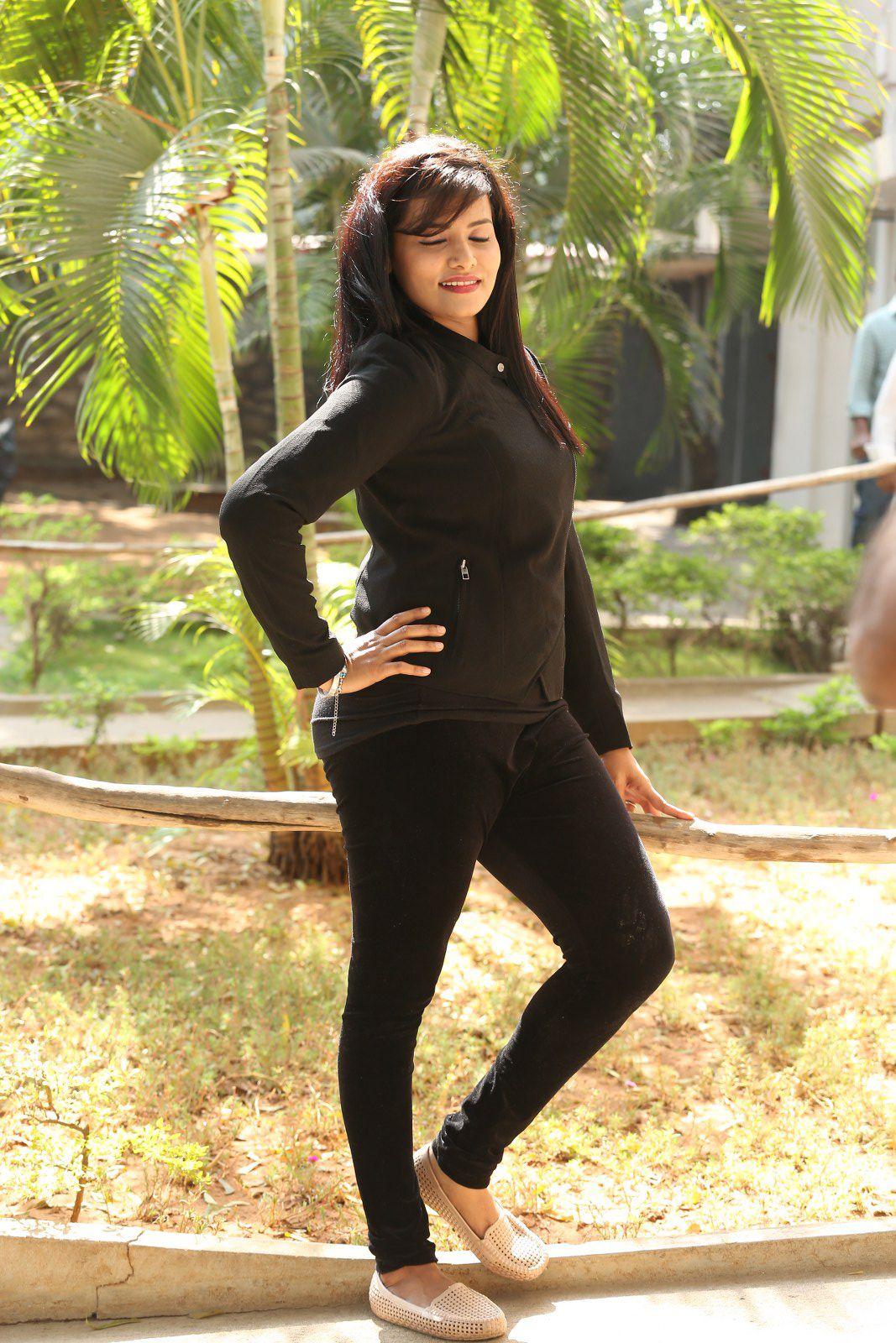 Tanuja Naidu Beatutiful Stills