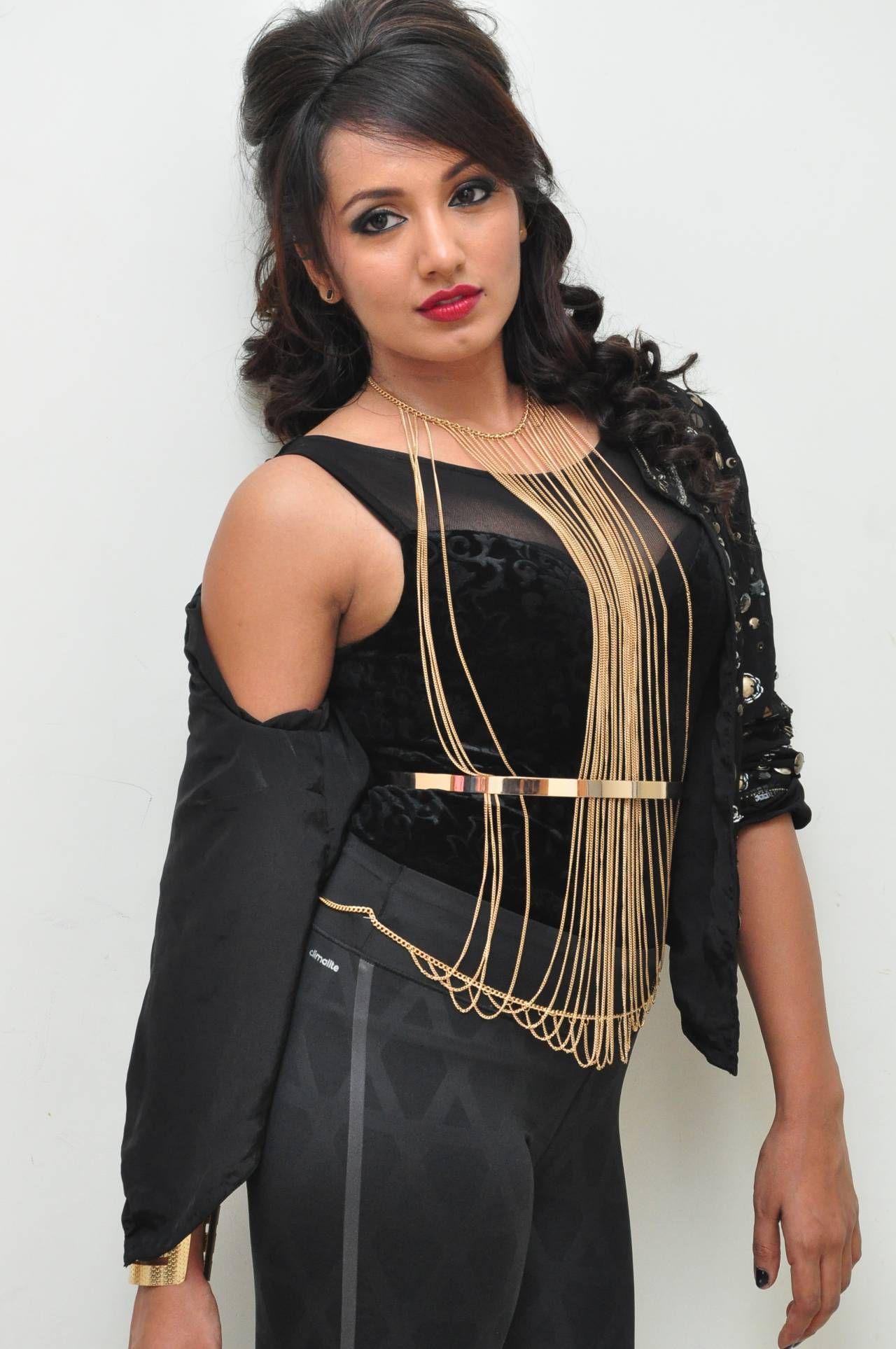 Tejaswi Sexy Pics