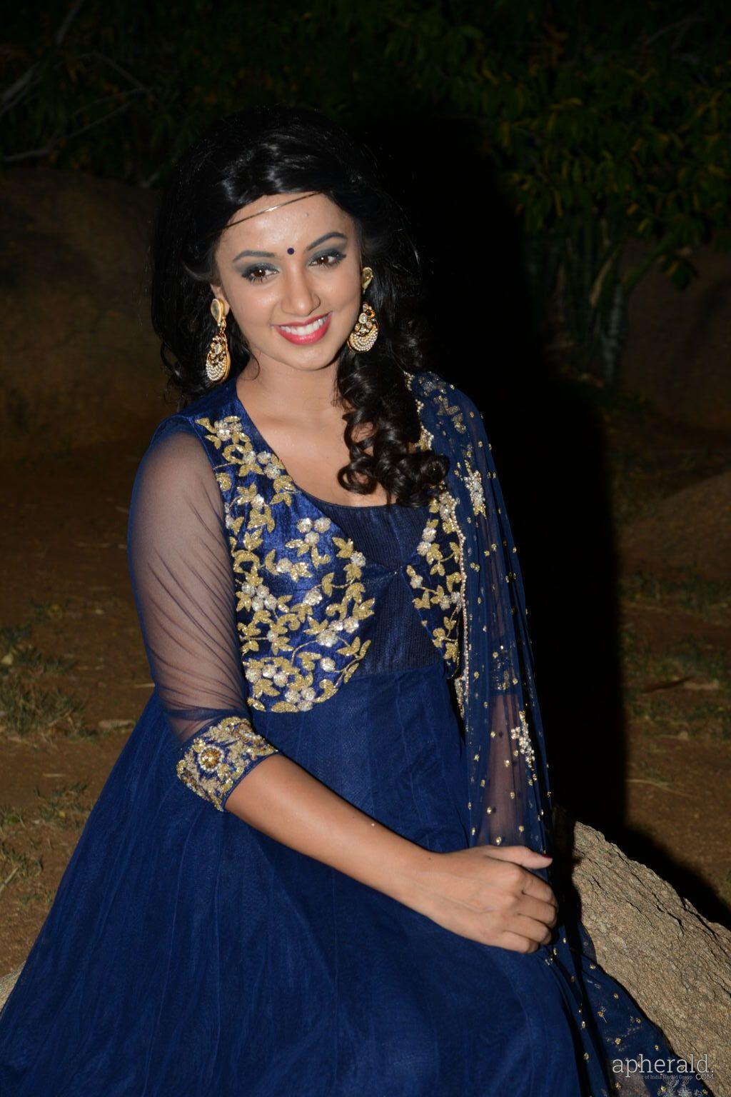 Tejaswi Stills At Kerintha Audio Launch