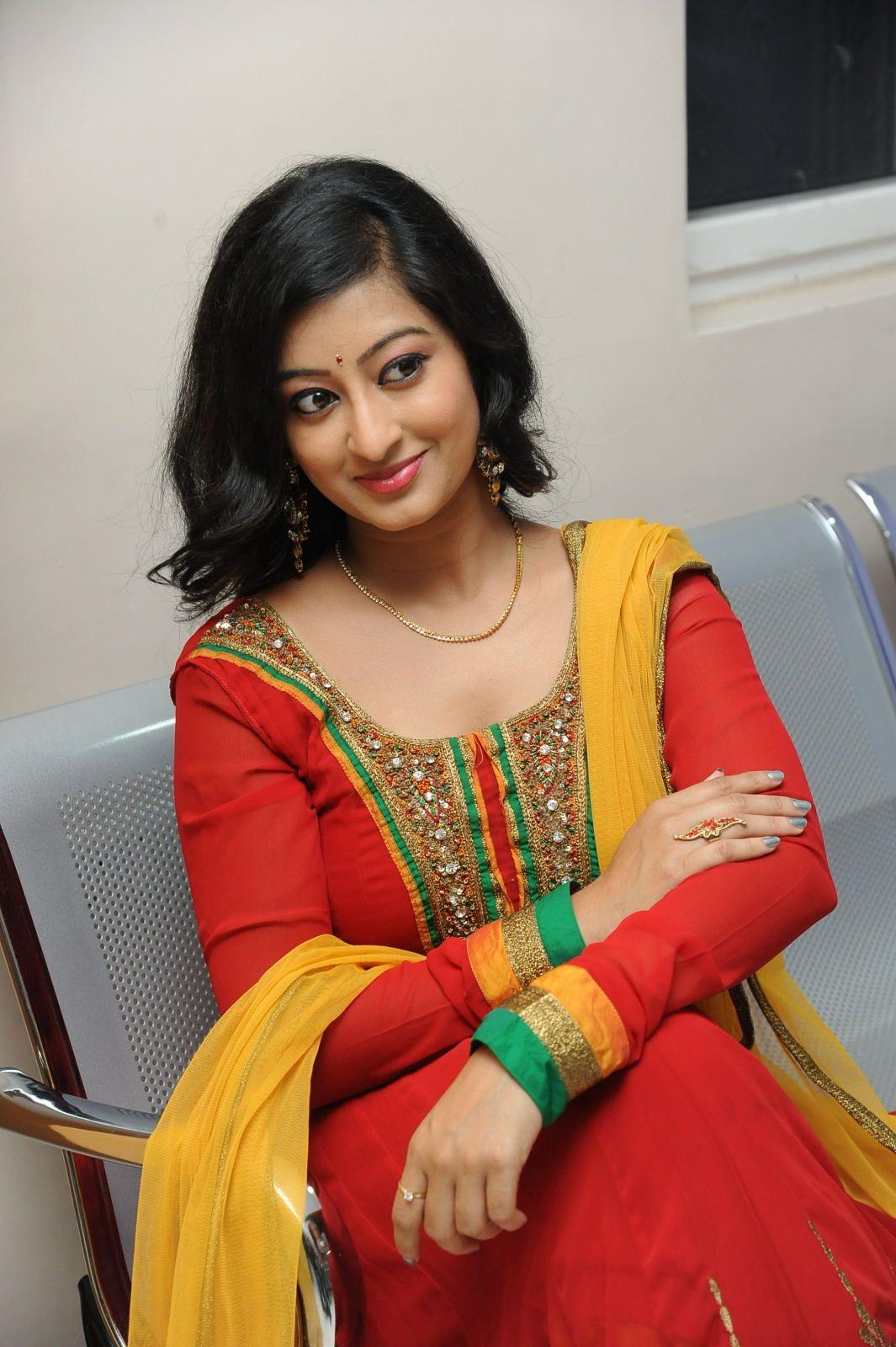 Tejaswini Latest Pics