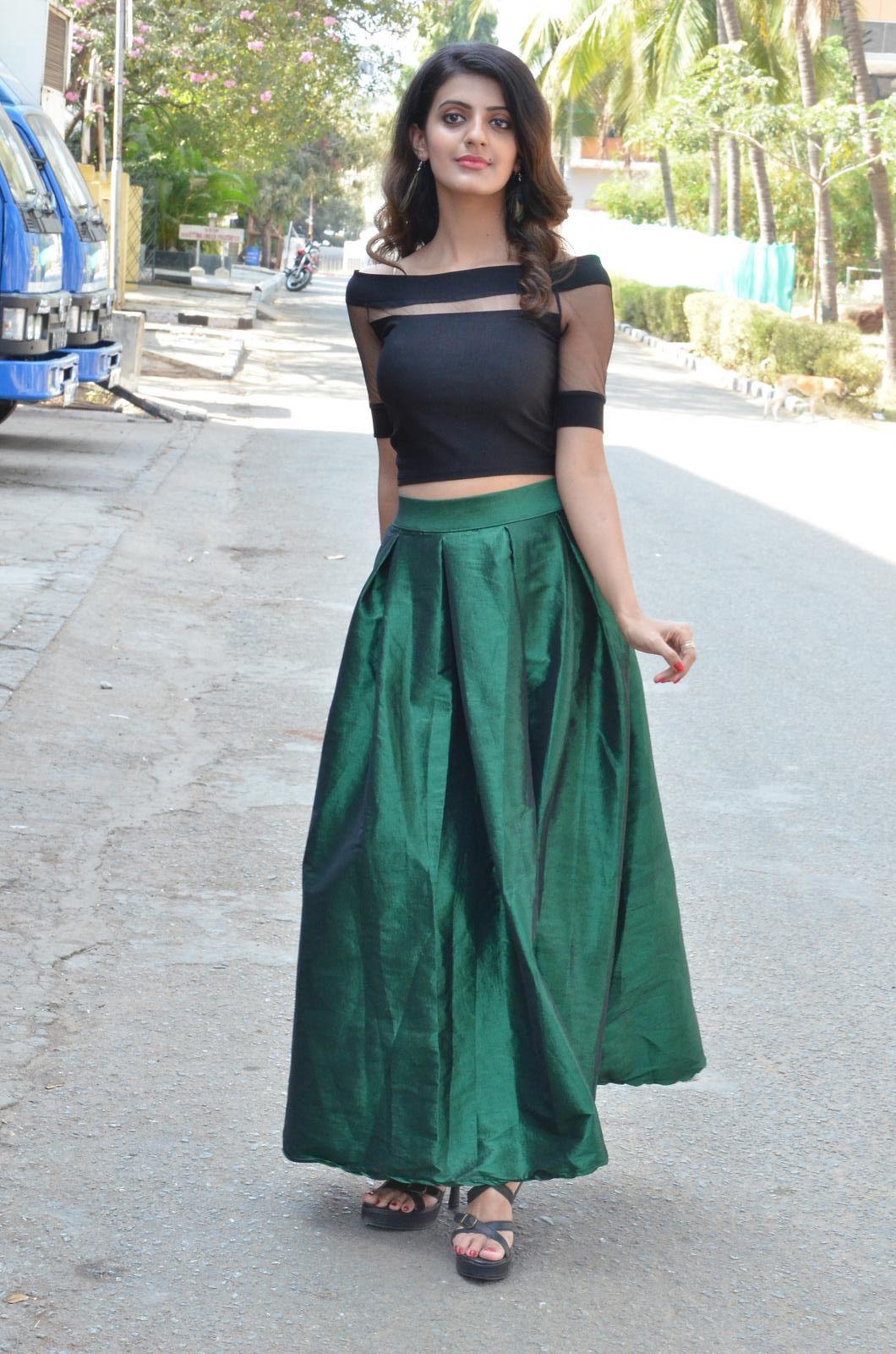 Thanisq Rajan Beautiful Stills