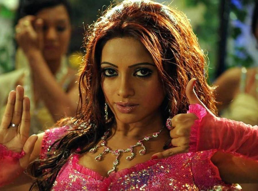 Udaya Bhanu Hot Spicy Pics