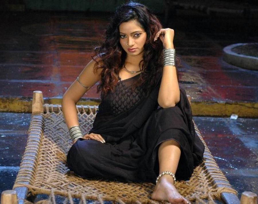 Udaya Bhanu Hot Spicy Pics