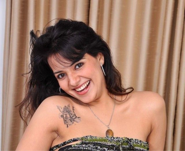 Unseened Actress Tattoos photos