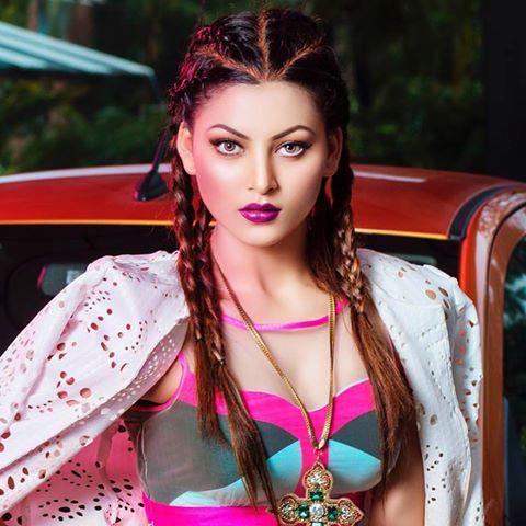 Urvashi Rautela Sexy Stills