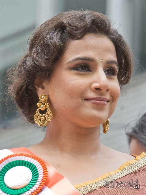 Vidya Balan Beautiful Saree Pics