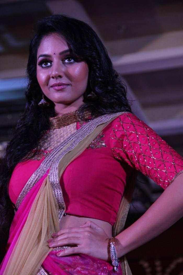 Vidya Pradeep Beautiful Half Saree Pics