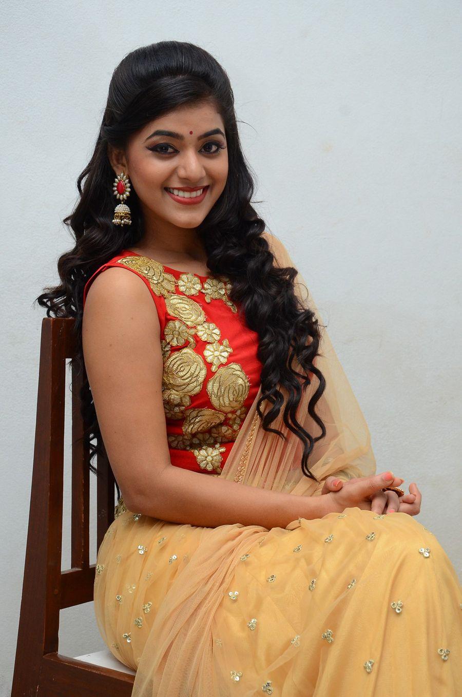 Yami Bhaskar Latest Pics