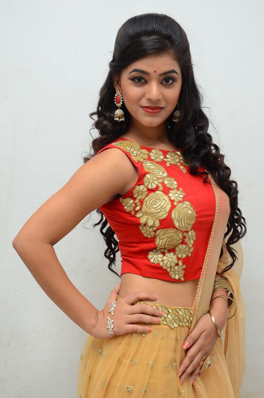 Yami Bhaskar Latest Pics