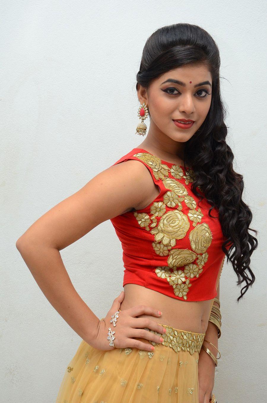 Yami Bhaskar Latest Pics