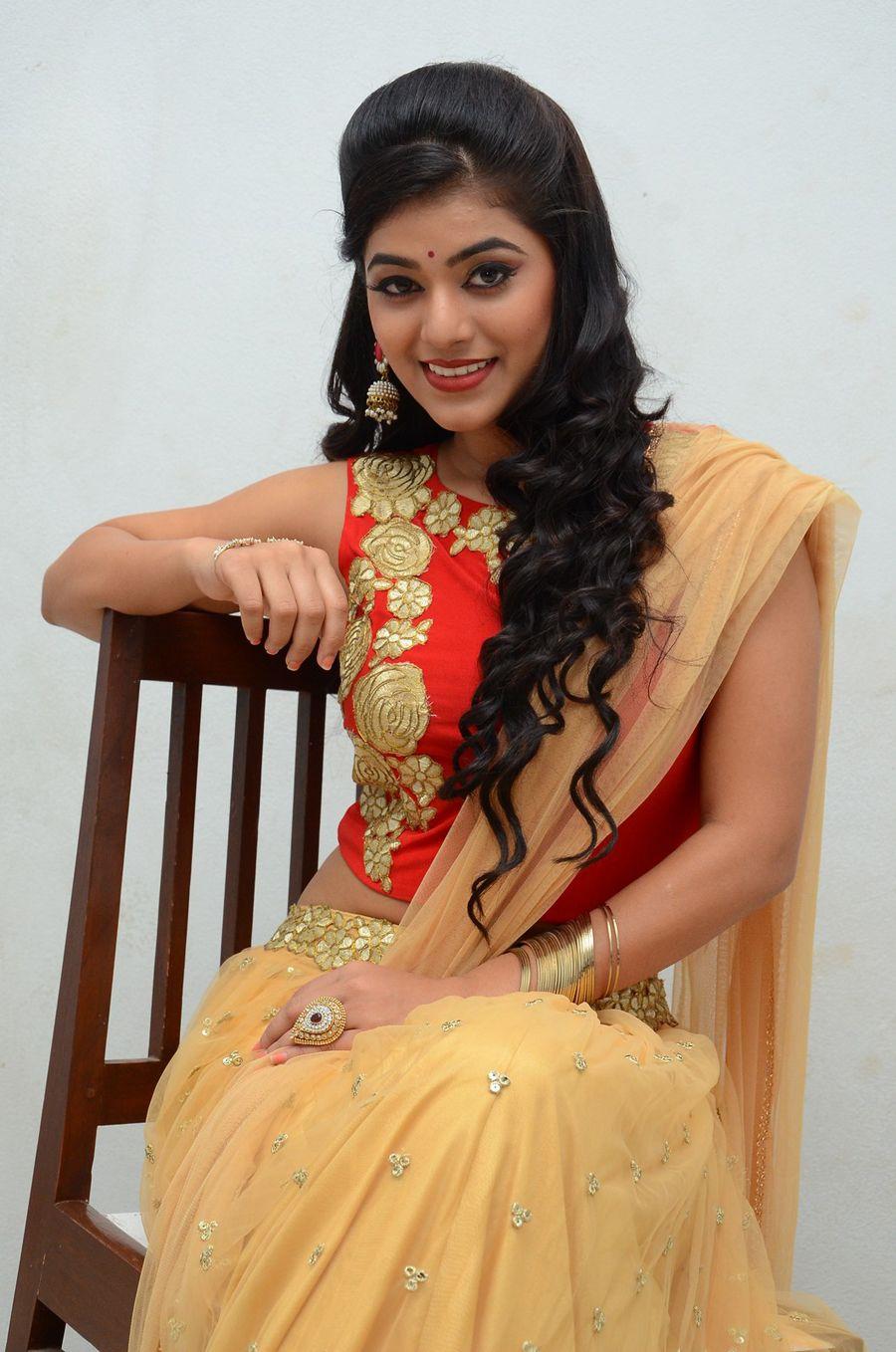 Yami Bhaskar Latest Pics