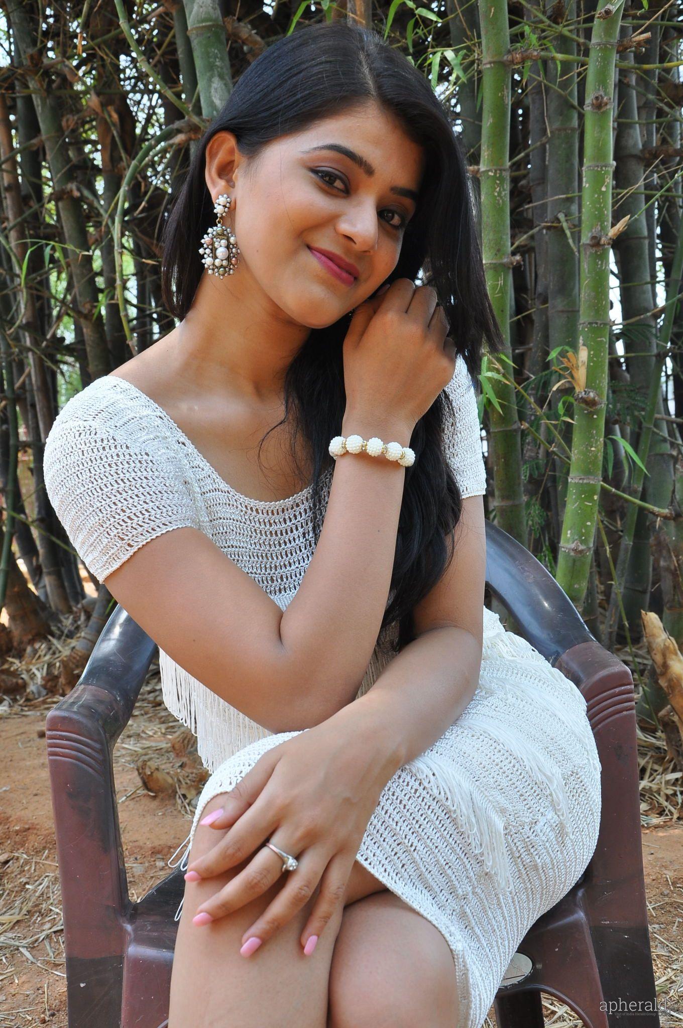 yamini bhaskar Beautiful Images