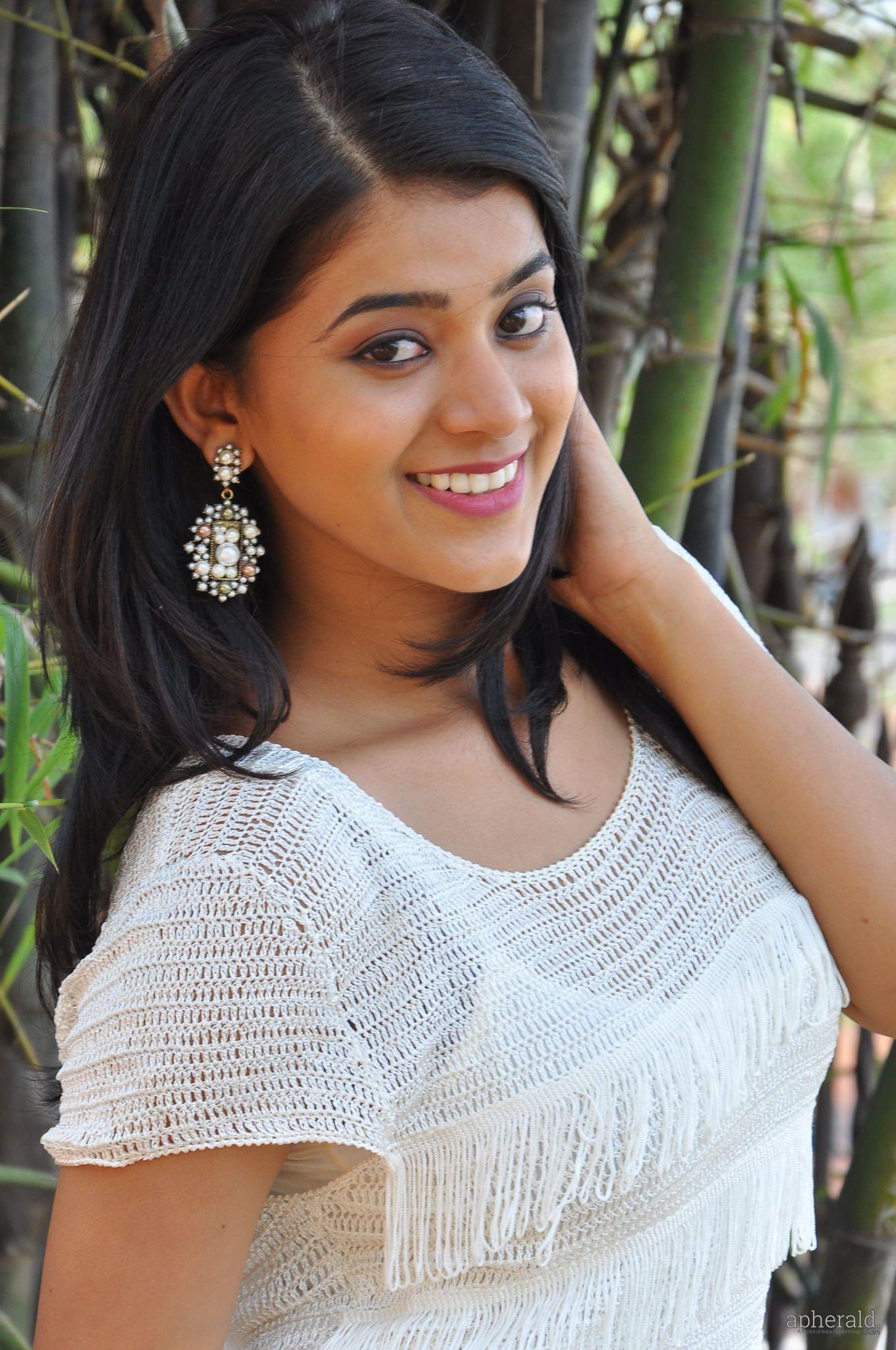 yamini bhaskar Beautiful Images